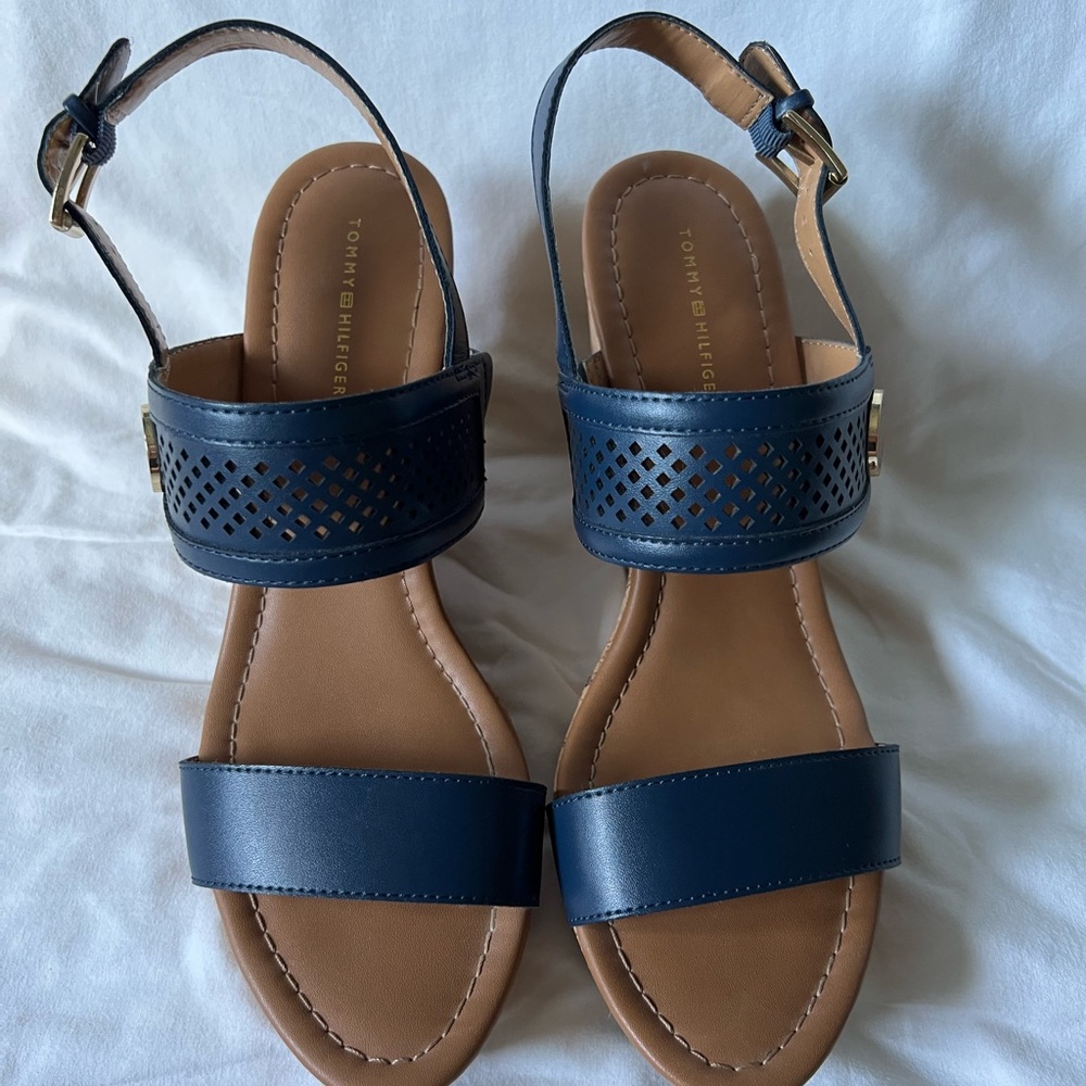 Navy Tommy Hilfiger wedges  size 9.5